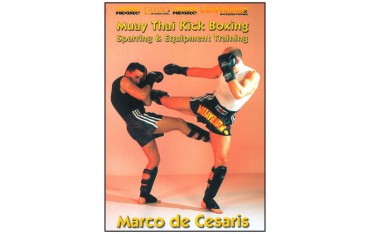 Muay Thai Kick Boxing, sparring & equipment training - M. de Cesaris